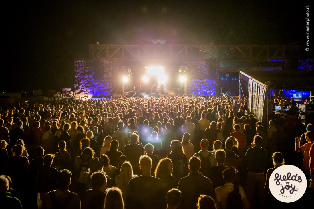 Foto credits: Marco Kuipers (Masterphoto). Foto genomen vanaf het Sky Is The Limit VIPdeck tijdens het Fields Of Joy Festival 2015.