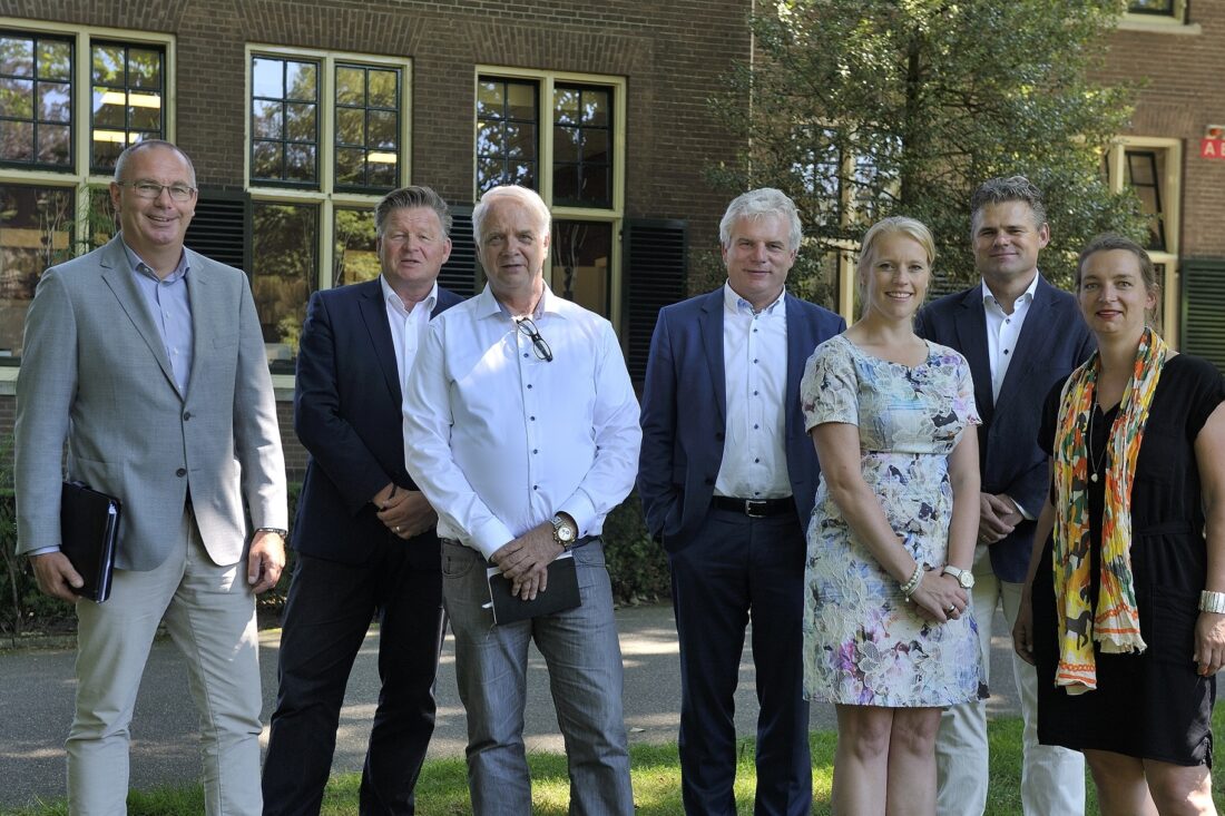 tafelgesprek-duurzame-inzetbaarheid-groepsfoto