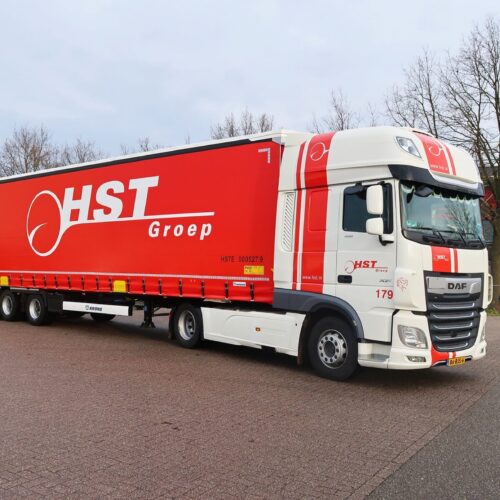 HST Krone trailer