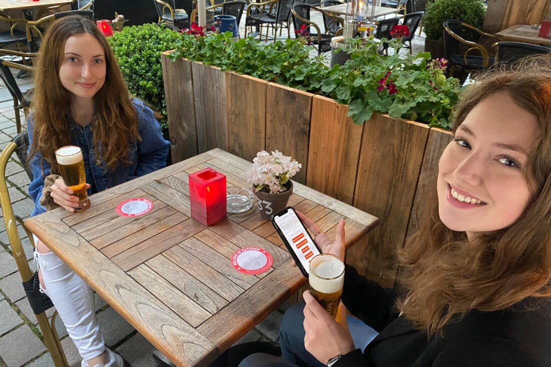 Bierviltjes wijzen toeristen de weg in Zutphen