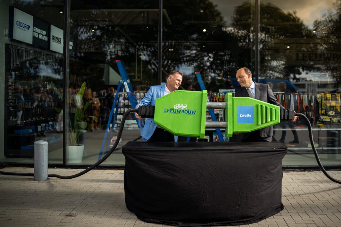 Feestelijke opening nieuw pand Leeuwbouw