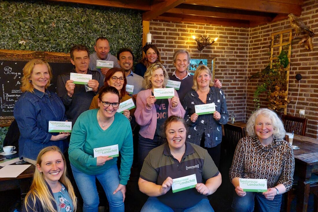 Apeldoorn 12 groene gastheren- en vrouwen rijker