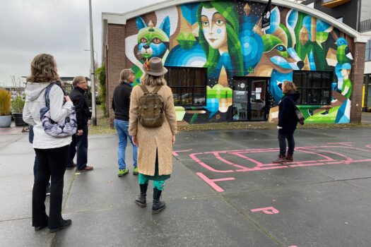 Maak kennis met het verhaal van Deventer aan de hand van grote murals