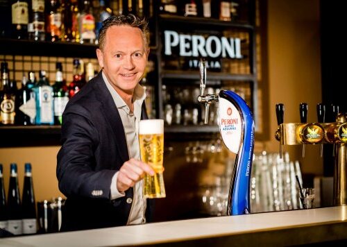 Koninklijke Grolsch gaat het Italiaanse biermerk Peroni lokaal brouwen in Enschede 