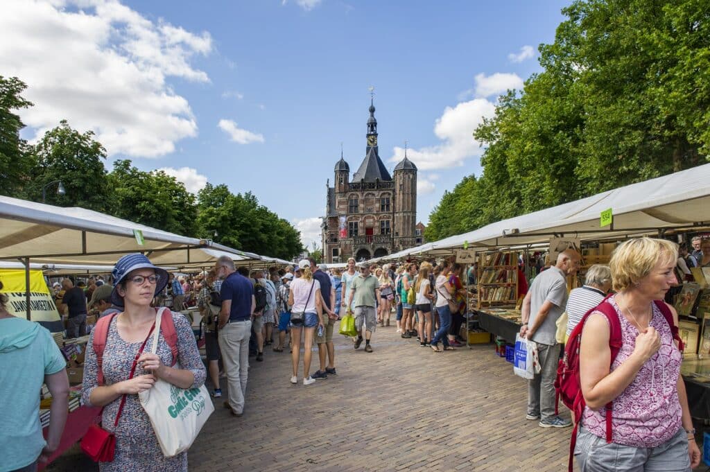 Deventer Boekenmarkt, de Grootste van Europa