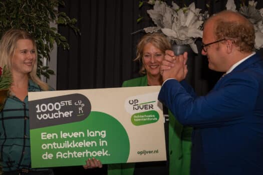 Opijver kan door unieke samenwerking de 1000ste scholingsvoucher uitreiken in de Achterhoek