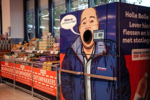 Ludieke statiegeldautomaten geopend in drogisterijen Medikamente Die Grenze in Overijssel © Medikamente Die Grenze