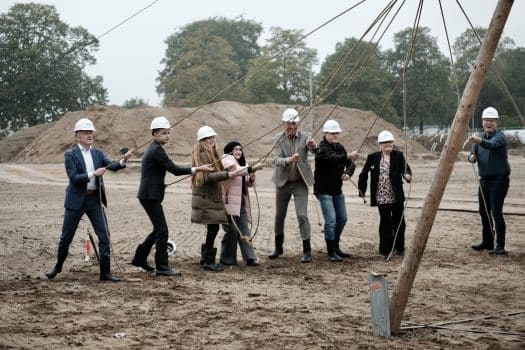Eerste paal geslagen voor nieuw pand Laborijn