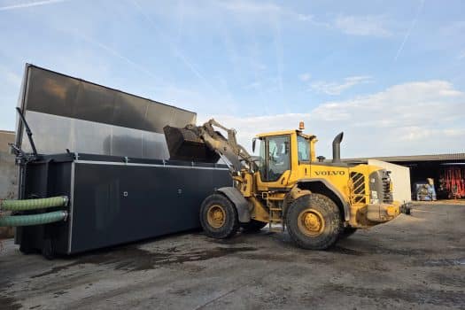 Nieuwe composteercontainer maakt op locatie composteren en hygiëniseren van vaste mest mogelijk