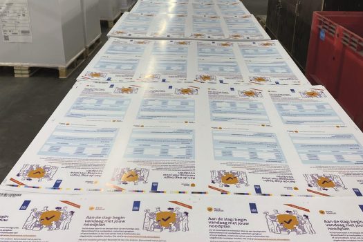 Informatieboekje voor campagne ‘Denk vooruit’ van NCTV geproduceerd door Xerox en Koninklijke Van der Most