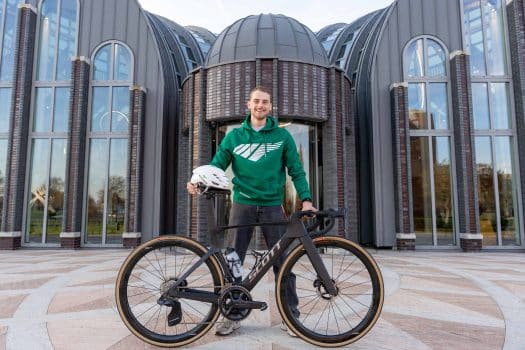 Triatleet Pim Bakker kan rekenen op steun van Reggeborgh Foundation