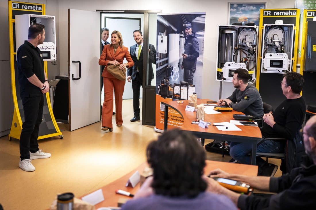 Koningin Máxima bezoekt BDR Thermea en Remeha in het kader van de energietransitie