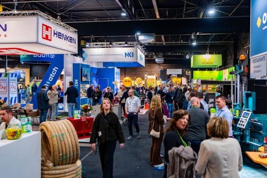 Infra Relatiedagen in Evenementenhal Hardenberg is dinsdag gestart met een volledig uitverkochte beursvloer, met meer dan 350 exposanten verspreid over acht hallen.